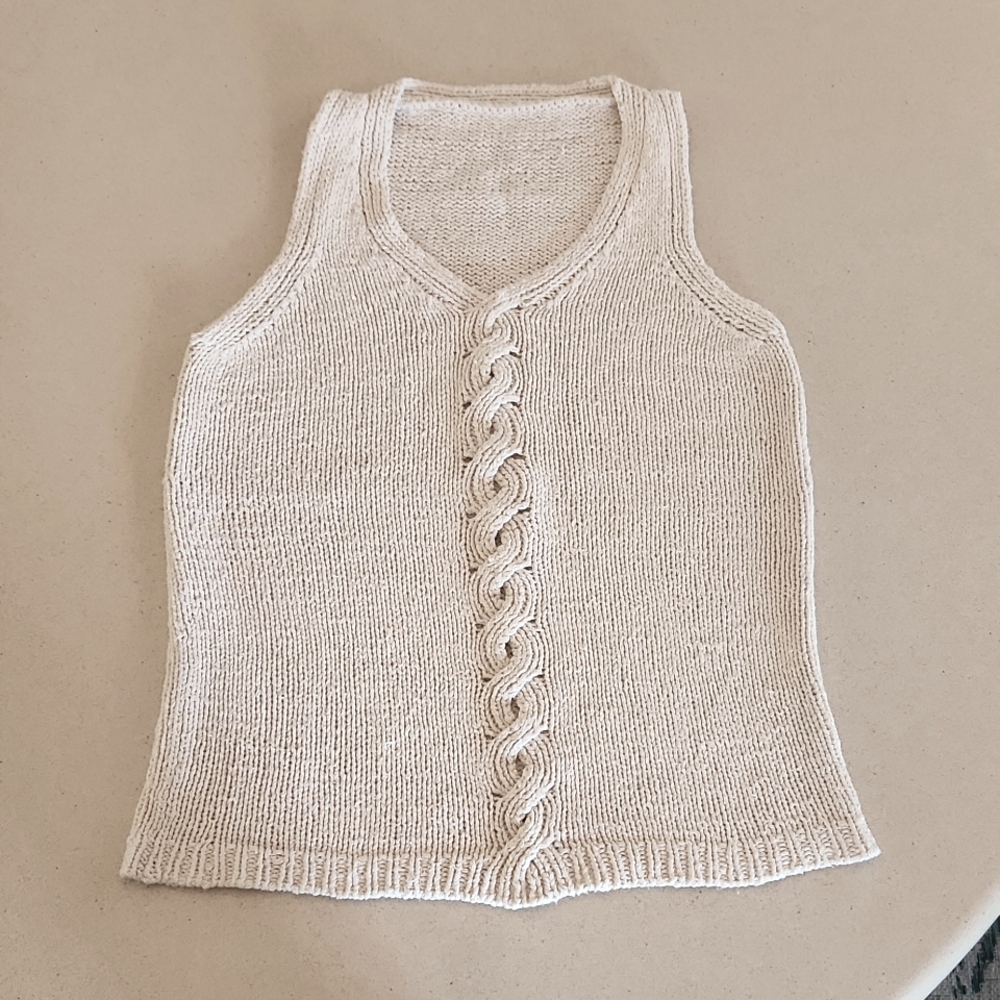Sleeveless cotton top